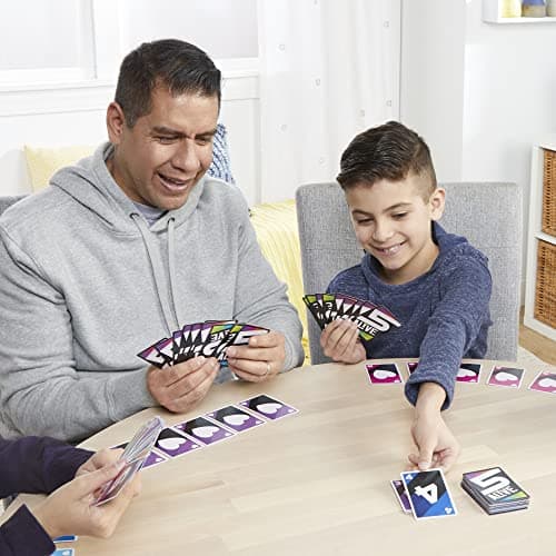 Hasbro Gaming 5 Alive, Jeux de Cartes pour Enfants & Familles, Élevés à partir de 8 Ans, Multijoueur 2-6 Joueurs, Voyage